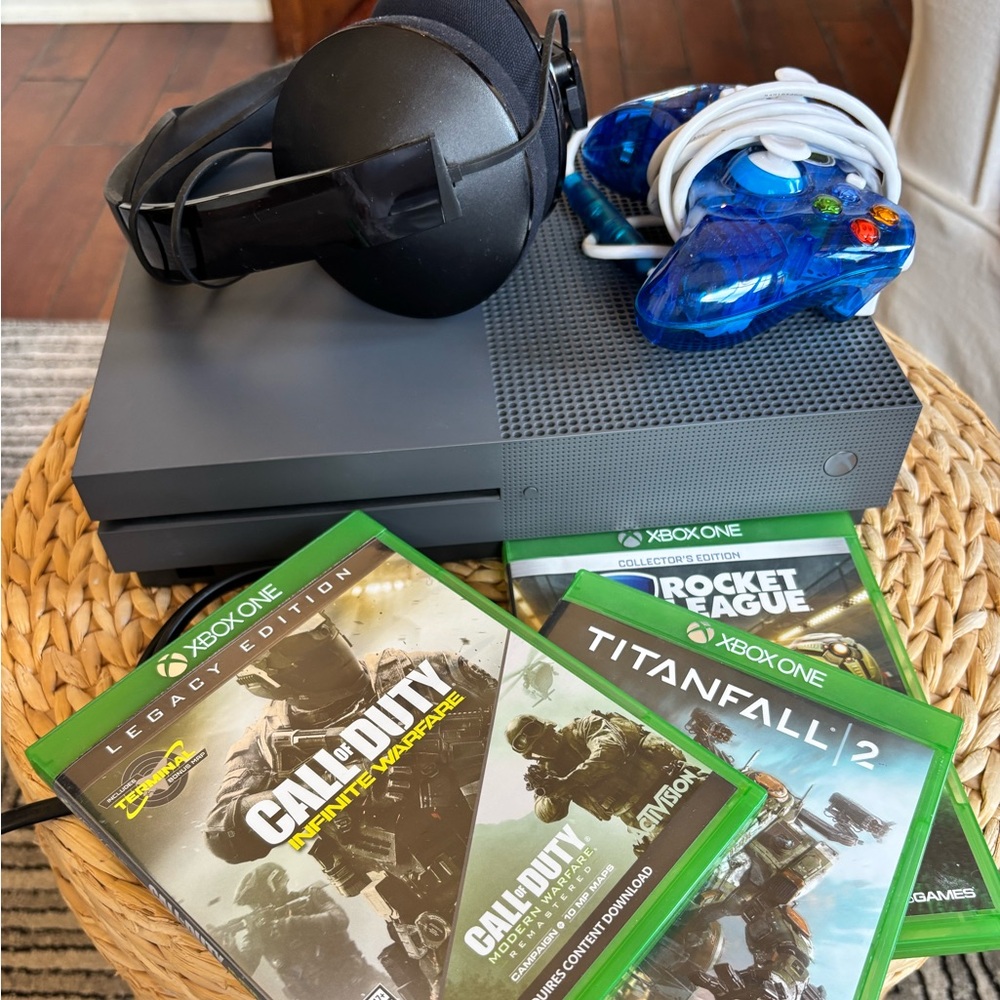 Xbox One S with 3 games, controller and headphones